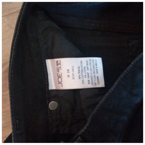 Joe's Jeans Black Skinny Ankle Denim Size 27 Raw Hem Stretch Sleek Fit - Picture 4 of 5